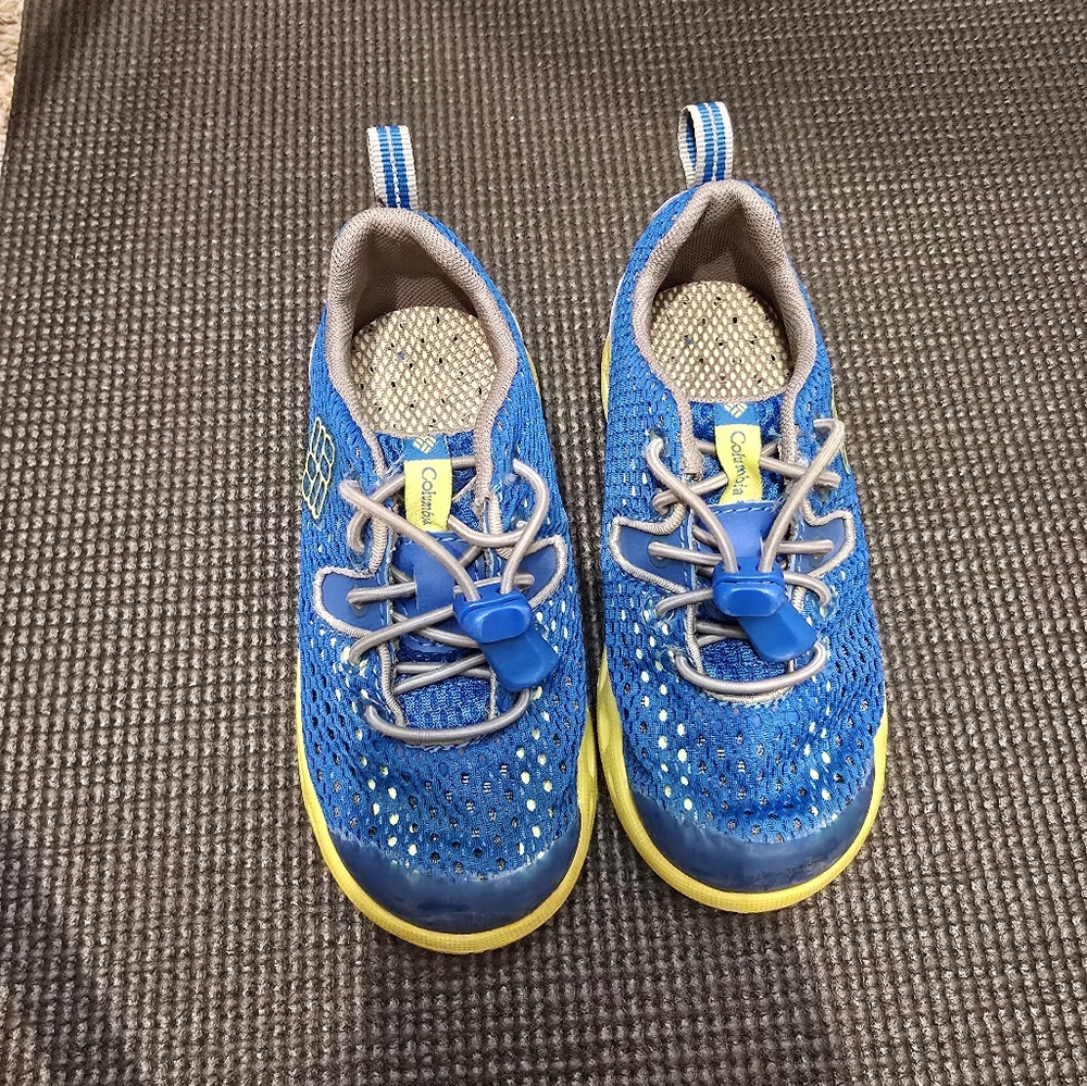 Columbia Blue and Yellow Water Shoes with Soft Fabric and Ventilation